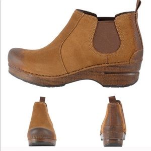 Dansko Frankie Suede Brown Bootie Clogs 
